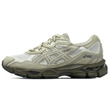 ASICS Gel‑NYC unisex dal 36 al 45, vari colori.