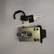 Vespa PXE  125/150/200  -  Serratura Sella Nera Piaggio