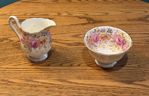 Pre owned vtg royal - vtg,