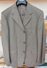 Vestito intero per uomo, grigio, in fresco lana. TG 56 drop 6. Nuovo.