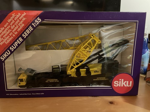 Gru albero reticolato - ad, siku