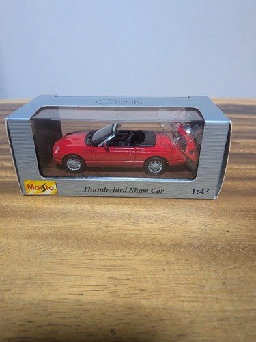 Maisto thunderbird show - car, 1