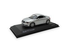 Modellino auto Audi TT Coupé miniatura 1:43 argento chiaro
