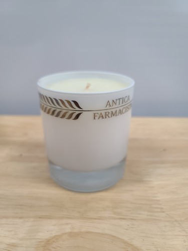 Antica farmacista candela - farmacista,