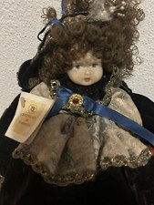 bambola porcellana antica