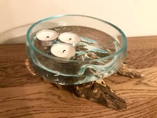 Vetro fuso su radice di teak