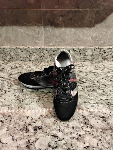 Sneakers donna modello