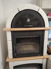 Vendo stufa a legna nordica falò in ceramica con forno 