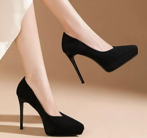 Decolte donna nere - donna, effetto