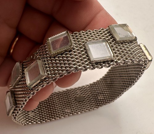 Rare authentique bracelet - &,