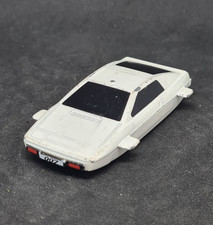 voiture miniature 1/64 007