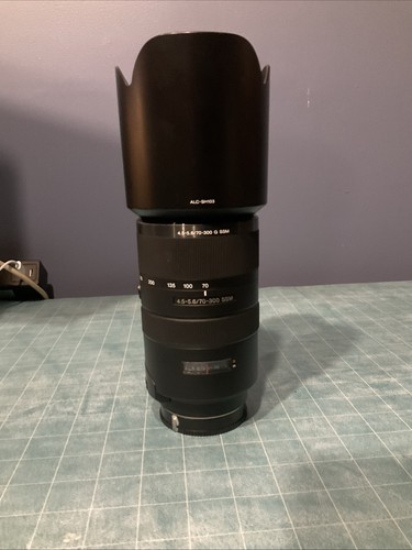 Sony 300 5 - mm, f4.5-5.6