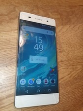 Sony Xperia XA F3111 (sbloccato) smartphone bianco 16 GB / 2 GB Android 7.0