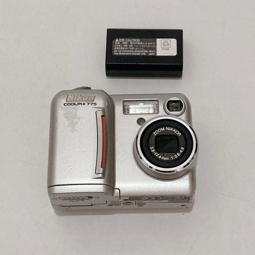 Fotocamera digitale compatta