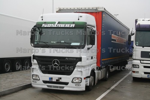 Foto camion mercedes benz - foto,