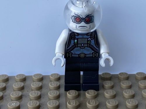 Lego minifigure freeze - lego, dc