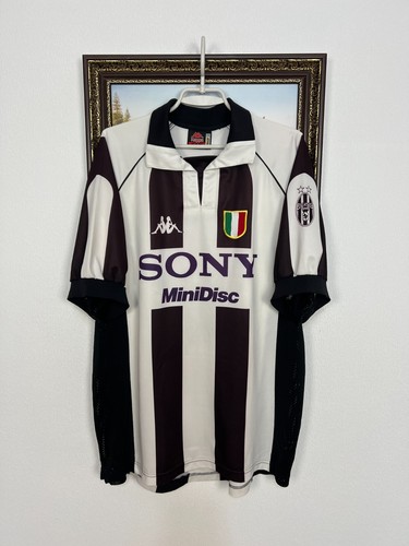 Juventus away football shirt - juventus,