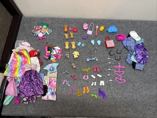 Enorme lotto barbie bambole - enorme,