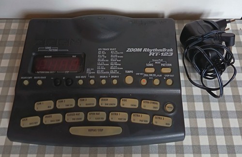 Vintage boîte rythmes - boîte,