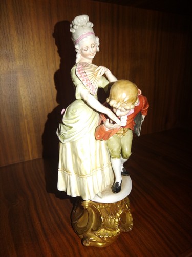 Statuina scultura porcellana - statuina,