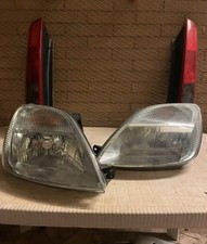 Fari Ford Fiesta Del 2004 1.2