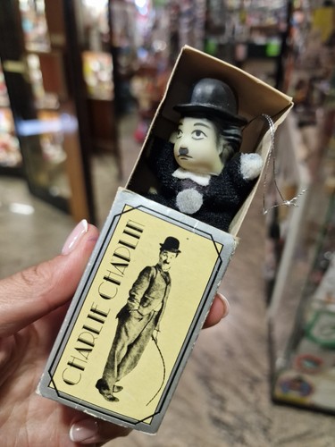 Fiammiferino charlie chaplin - charlie,