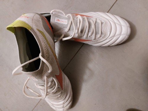 Vendo scarpe calcio - da,