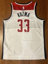 Maglia firmata Kyle Kuzma