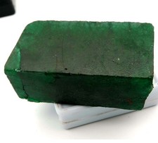 Gemma grezza naturale