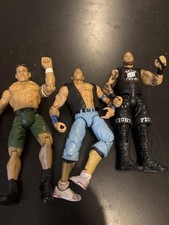 Action figure wrestling -