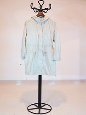 Spolverino donna beige con cappuccio e arriccio in vita