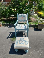 POLTRONA CON POUF POGGIAPIEDI