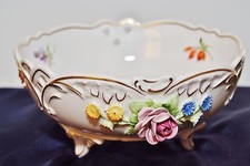 PORTA OGGETTI IN PORCELLANA