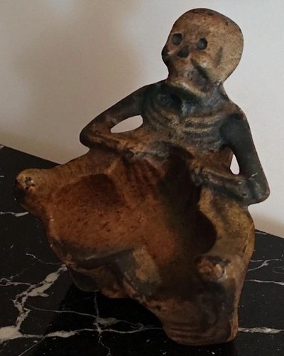 Posacenere teschio ferro