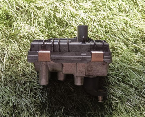 Attuatore elettrico turbina - attuatore,