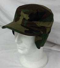 CAPPELLO CON VISIERA 58 MIMETICO WOODLAND CAMO CAMOUFLAGE INVERNALE PARAORECCHI