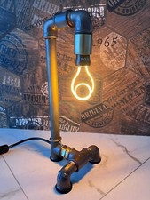 Lampada da tavolo industrial