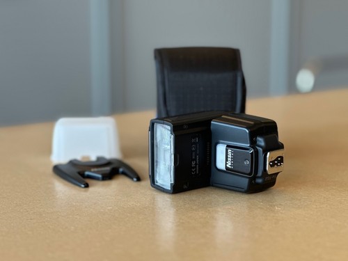 Nissin i40 speedlite - i40,