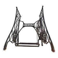 ANTICA MACCHINA DA CUCIRE