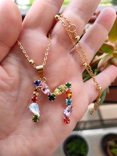Collana con iniziale - con,