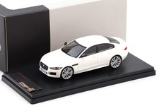1:43 PremiumX Jaguar XE