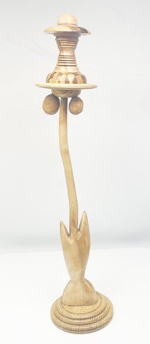 Scultura totem astratta - , in
