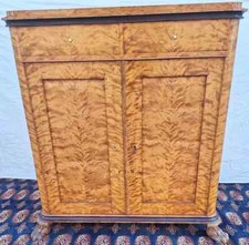 Antico mobile credenza Biedermeir in radica di betulla epoca XIX secolo Vienna