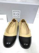 Scarpe Chanel slip on in pelle