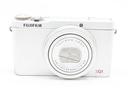 Fotocamera digitale compatta