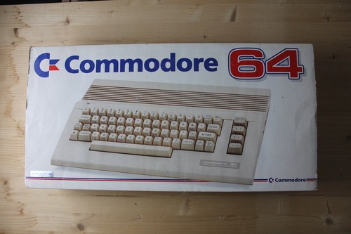 Commodore retrocomputer - commodore, 64