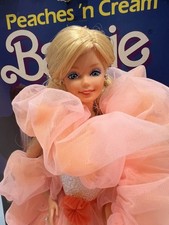 Vintage Mattel Peaches 'N