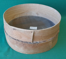 VECCHIO SETACCIO IN LEGNO PER