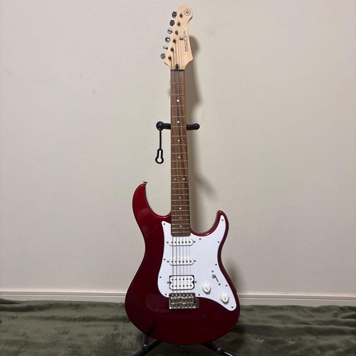 Yamaha pacifica 012 - yamaha,