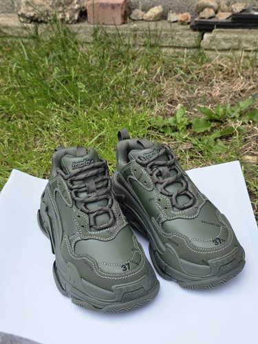 Balenciaga triple all - s, over